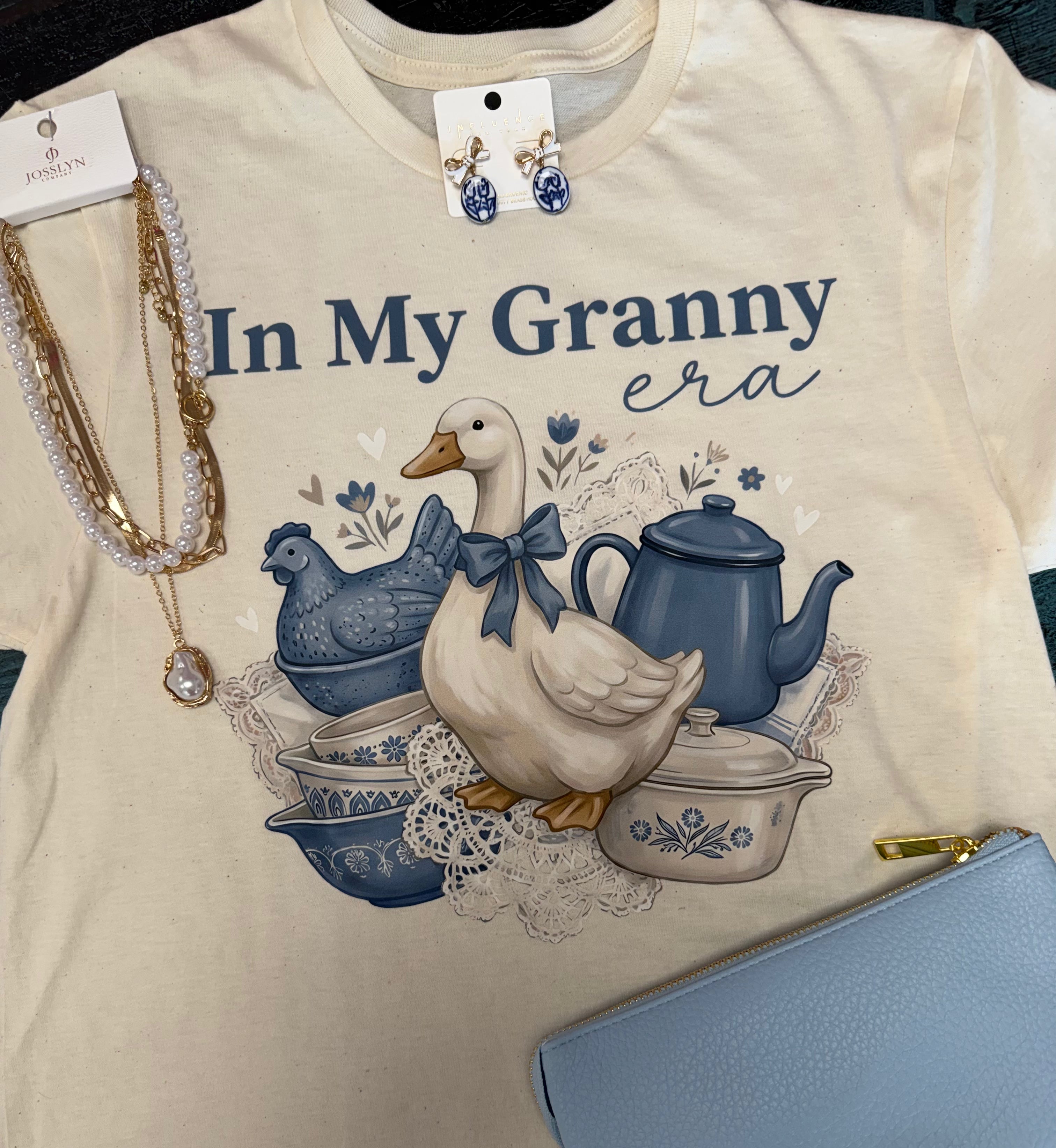 Granny tee