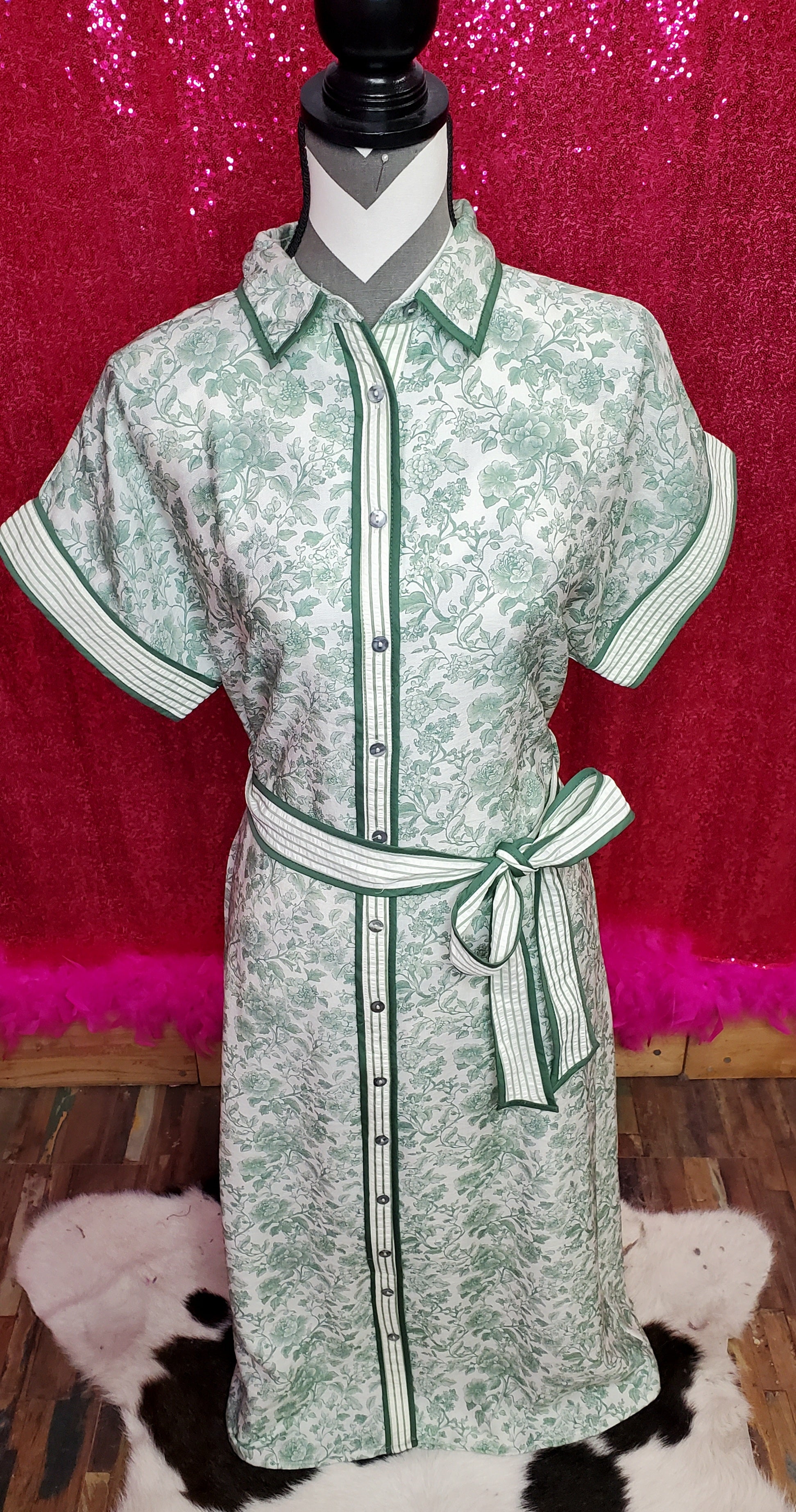 Green pattern dress
